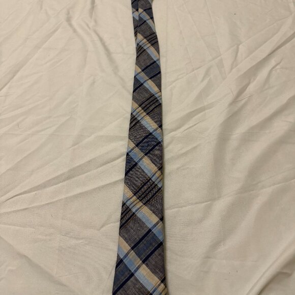 Cremieux NeckTie Blue Plaid 100% Silk Made in Italy - Picture 1 of 3